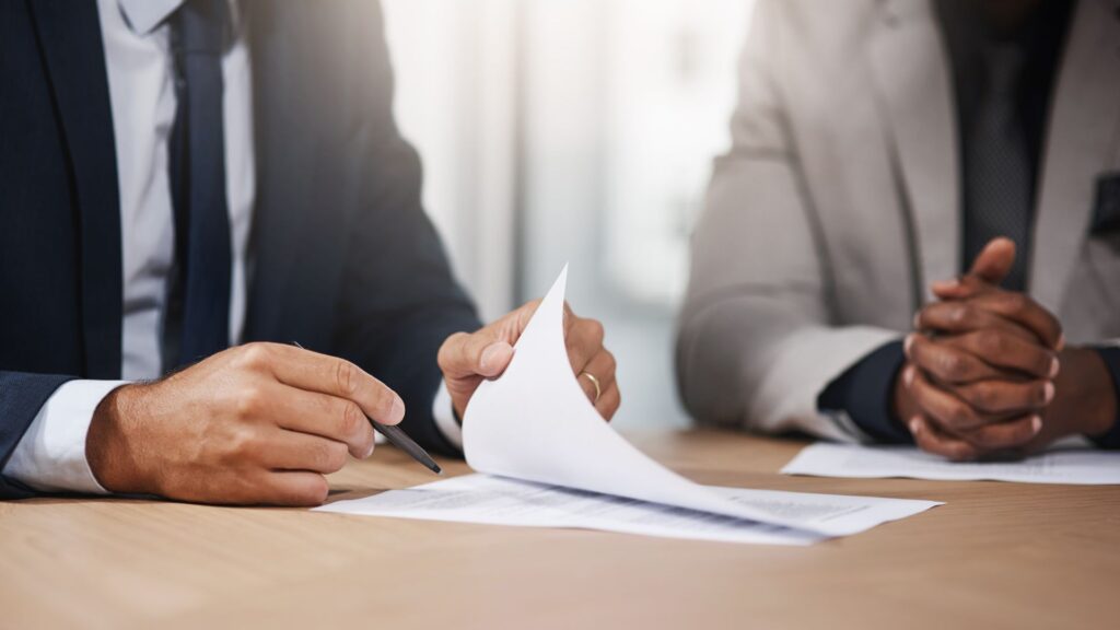 Na Egrégora Migration, ajudamos você a entender quais cursos são aceitos e a garantir que seu certificado esteja em conformidade com os requisitos do processo de naturalização. 